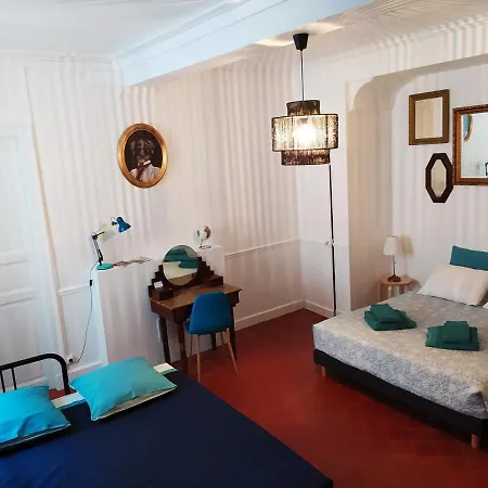 Le 9 De Cour, Caouette B&B 3*