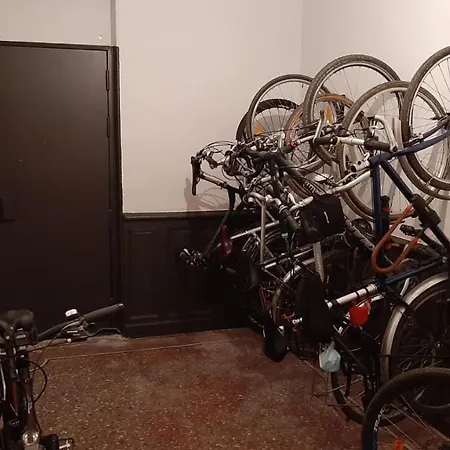 Le 9 De Cour, Caouette Carcassonne