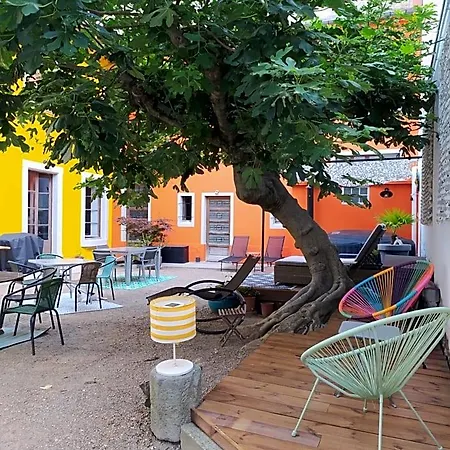 Bed & Breakfast Le 9 De Cour, Caouette