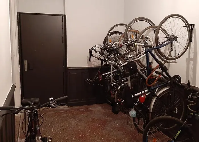 Le 9 De Cour, Caouette Carcassonne